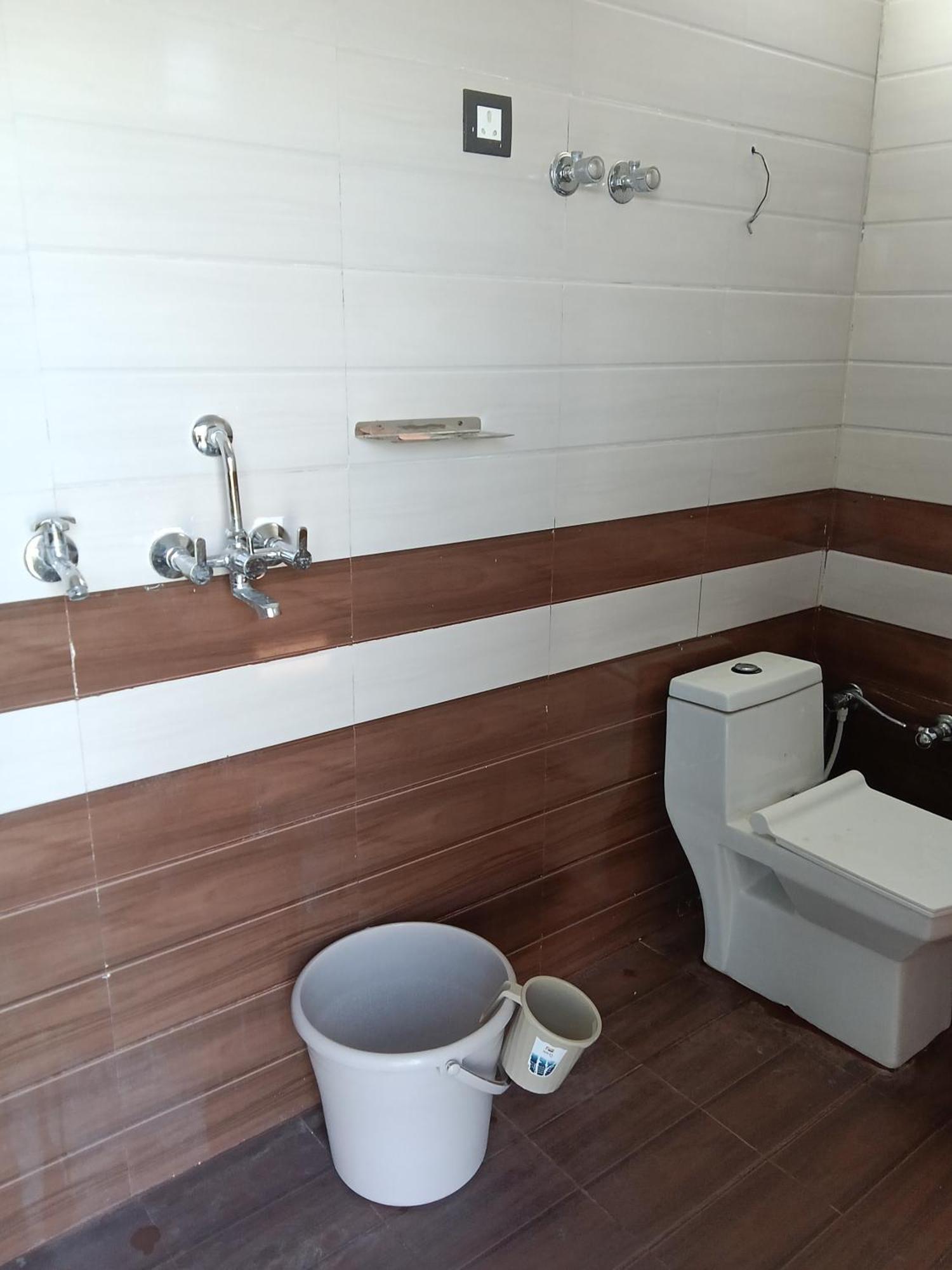 Suvarna Farm'S Hotel Watka Luaran gambar