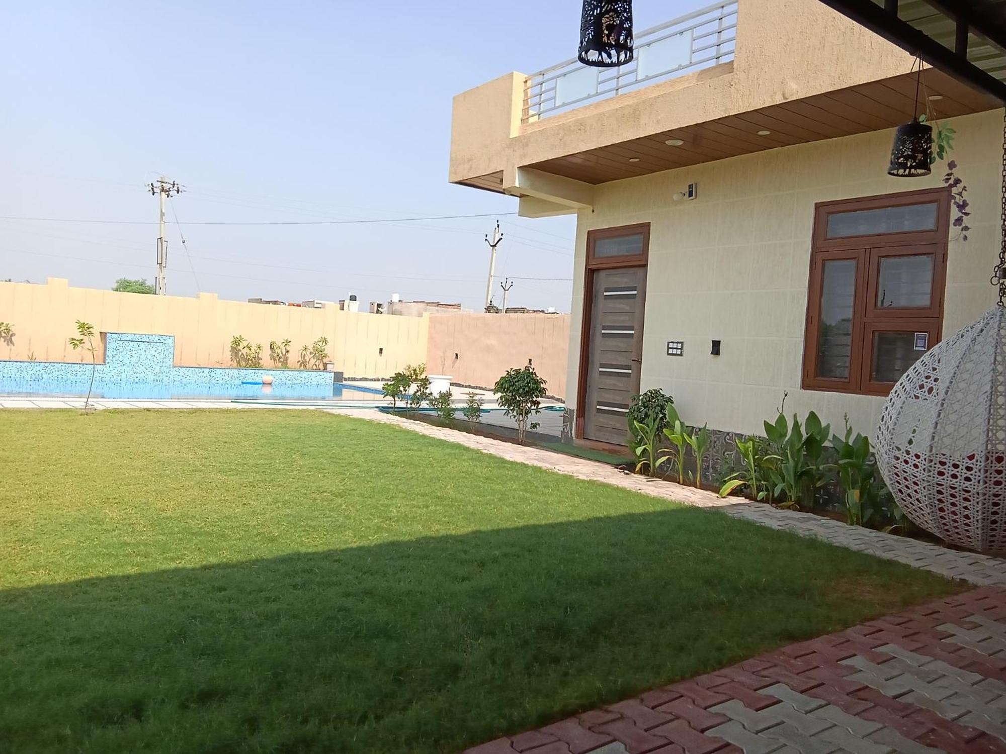 Suvarna Farm'S Hotel Watka Luaran gambar